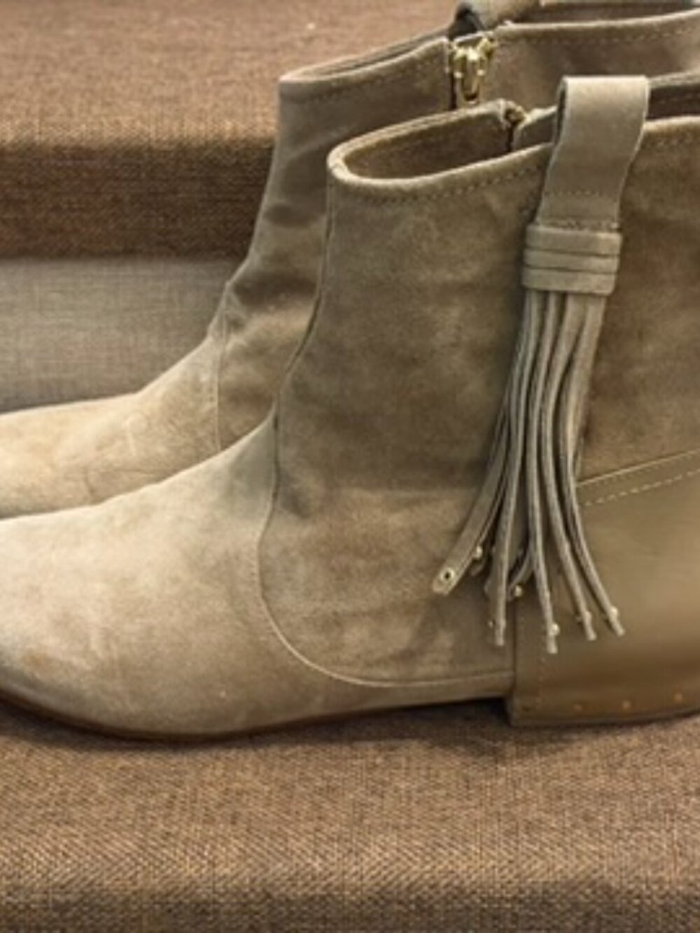 Belle by Sigerson Morrison Taupe Suede Fringe Ankle Boots Size 8 Boho Western - Picture 2 of 9